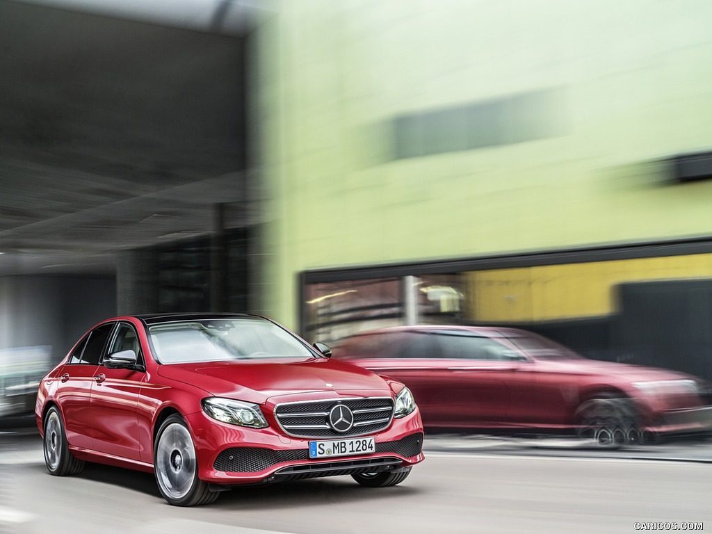 2017 Mercedes-Benz E-Class E 220 d AVANTGARDE Night Package (Color: Hyazinth red) - Front