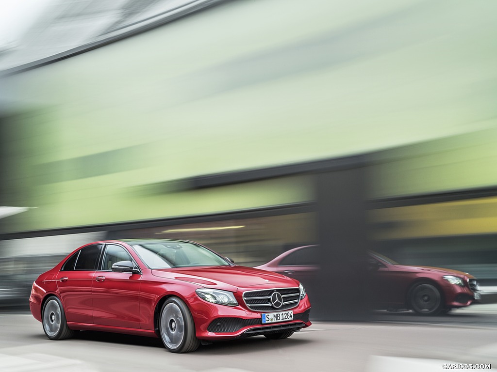 2017 Mercedes-Benz E-Class E 220 d AVANTGARDE Night Package (Color: Hyazinth red) - Front