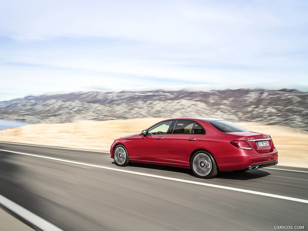 2017 Mercedes-Benz E-Class E 220 d AVANTGARDE Night Package (Color: Hyazinth red) - Side