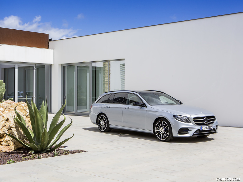 2017 Mercedes-Benz E-Class Estate E400 AMG Line (Color: Diamond Silver) - Front Three-Quarter