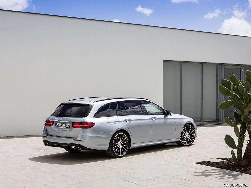 2017 Mercedes-Benz E-Class Estate E400 AMG Line (Color: Diamond Silver) - Rear Three-Quarter