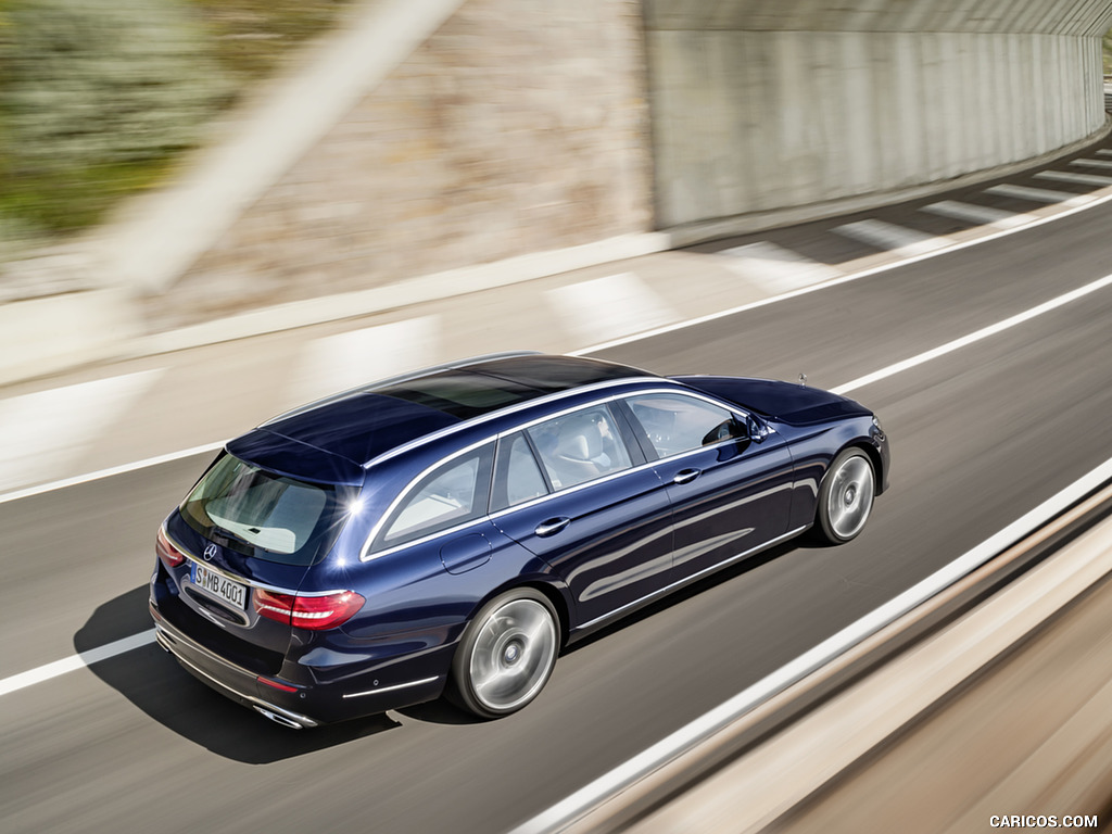 2017 Mercedes-Benz E-Class Estate Exclusive Line (Color: Cavansite Blue) - Side