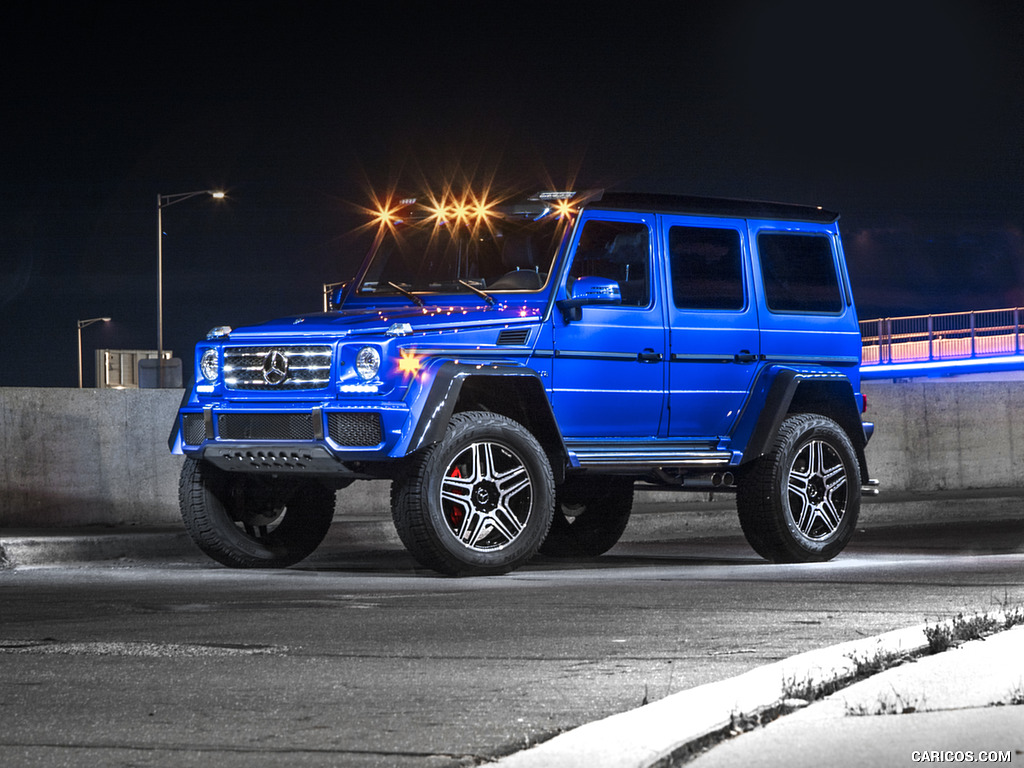 2017 Mercedes-Benz G550 4x4² (US-Spec) - Front Three-Quarter