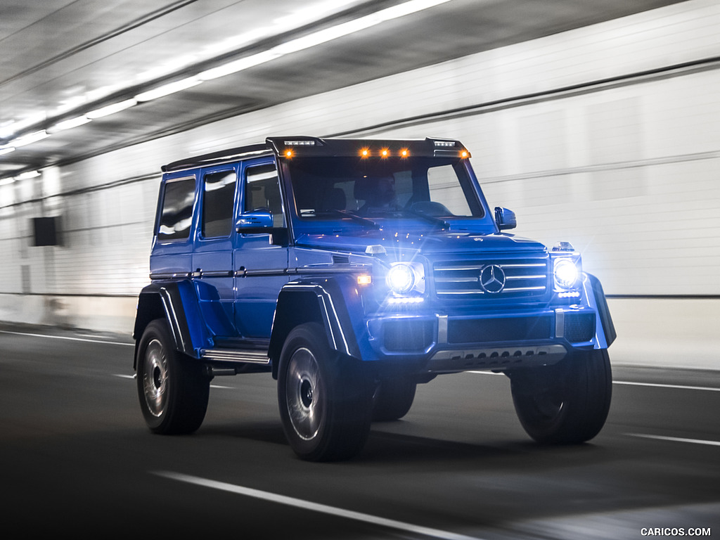 2017 Mercedes-Benz G550 4x4² (US-Spec) - Front Three-Quarter