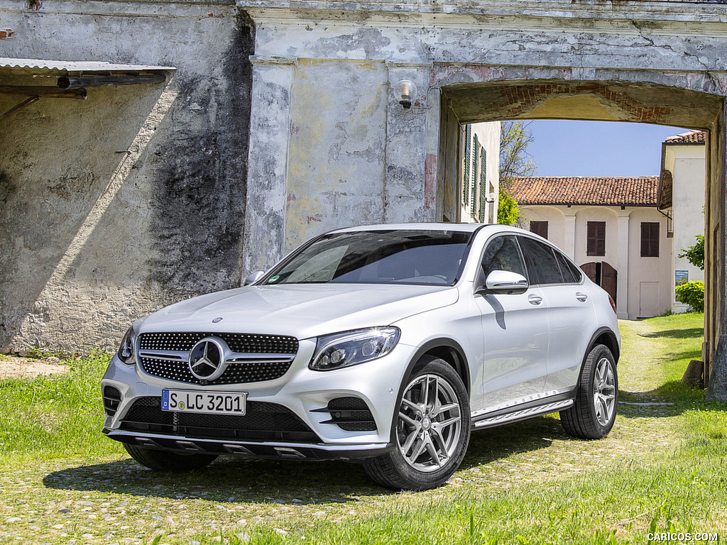 2017 Mercedes-Benz GLC 300 Coupe (Color: Diamond Silver) - Front Three-Quarter