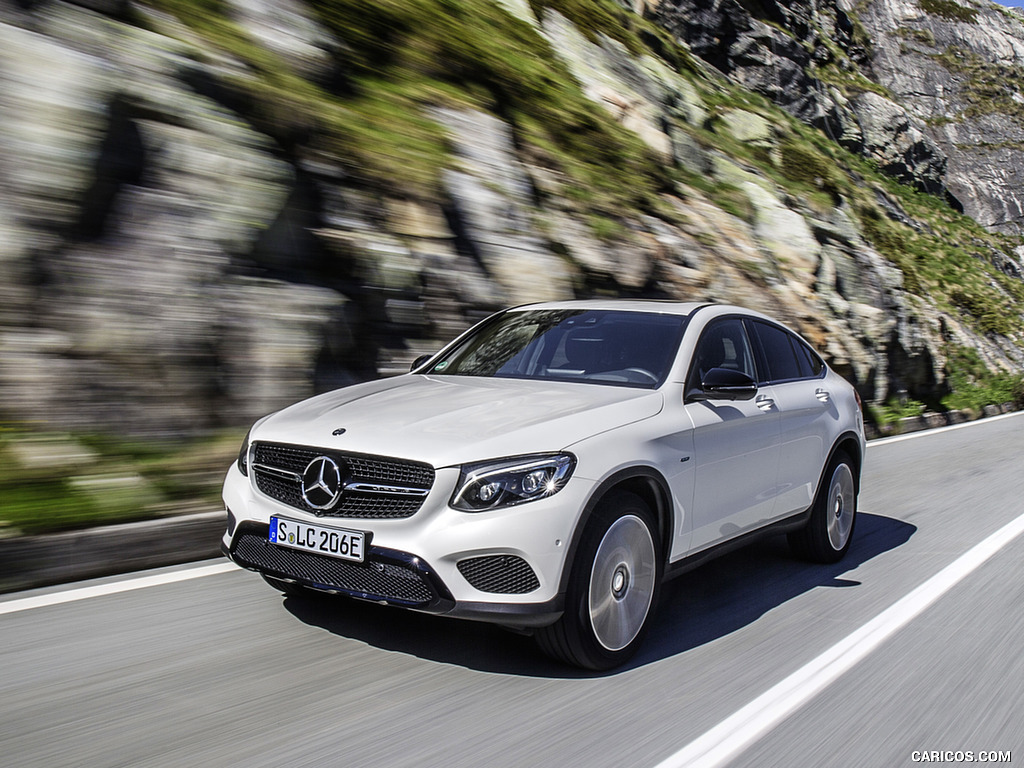 2017 Mercedes-Benz GLC 350 e Coupe Plug-in-Hybrid (Color: Diamond White) - Front Three-Quarter