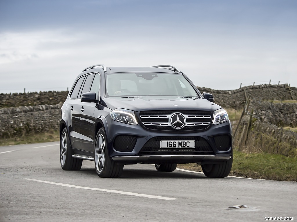 2017 Mercedes-Benz GLS 350 d 4MATIC AMG Line (UK-Spec, Diesel) - Front