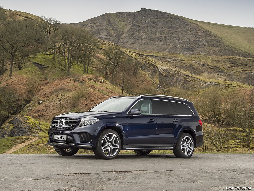 2017 Mercedes-Benz GLS 350 d 4MATIC AMG Line (UK-Spec, Diesel) - Front