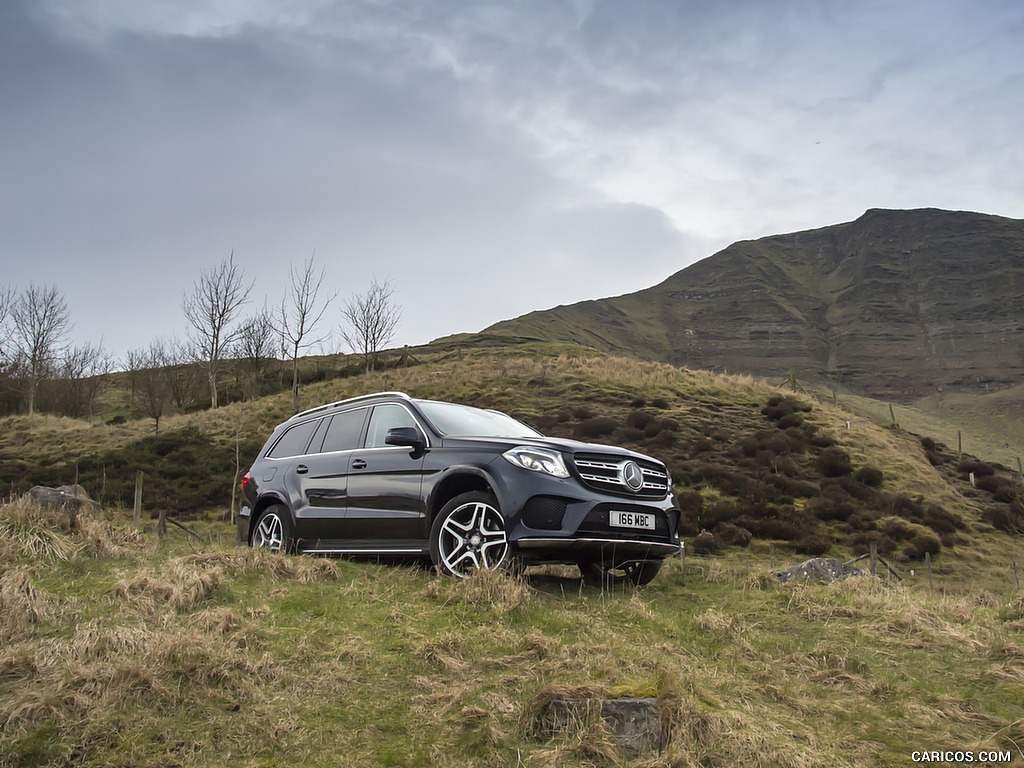 2017 Mercedes-Benz GLS 350 d 4MATIC AMG Line (UK-Spec, Diesel) - Off-Road