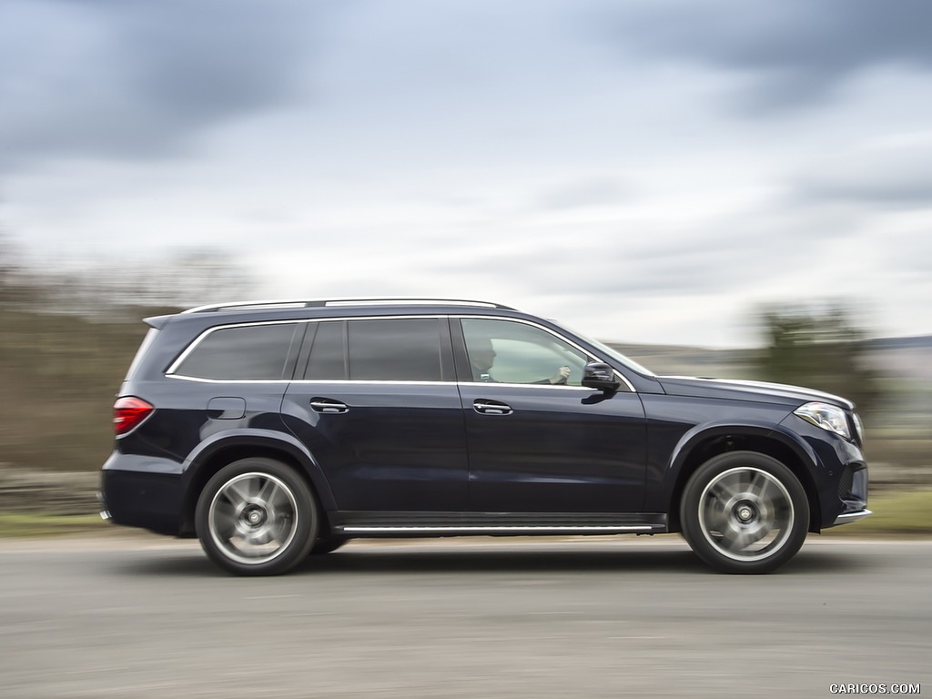 2017 Mercedes-Benz GLS 350 d 4MATIC AMG Line (UK-Spec, Diesel) - Side