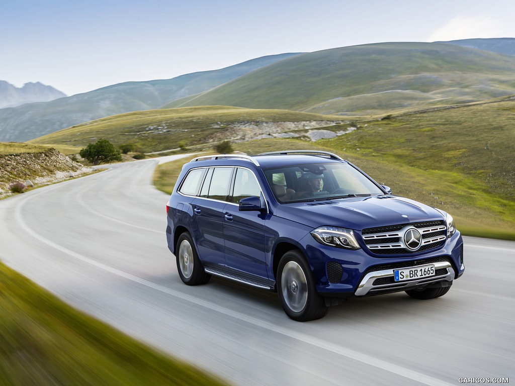 2017 Mercedes-Benz GLS 350d 4MATIC (Color: Cavansite Blue) - Front