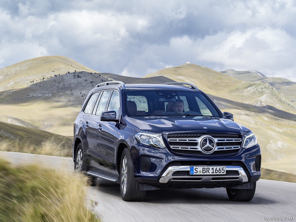 2017 Mercedes-Benz GLS 350d 4MATIC (Color: Cavansite Blue) - Front