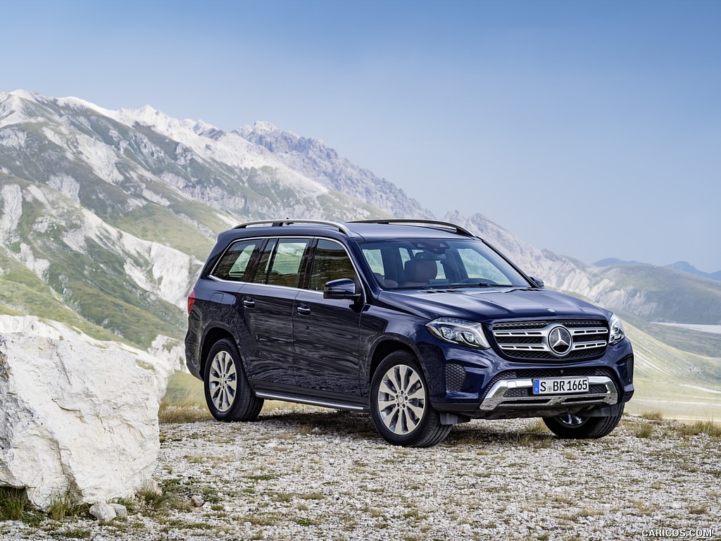 2017 Mercedes-Benz GLS 350d 4MATIC (Color: Cavansite Blue) - Front