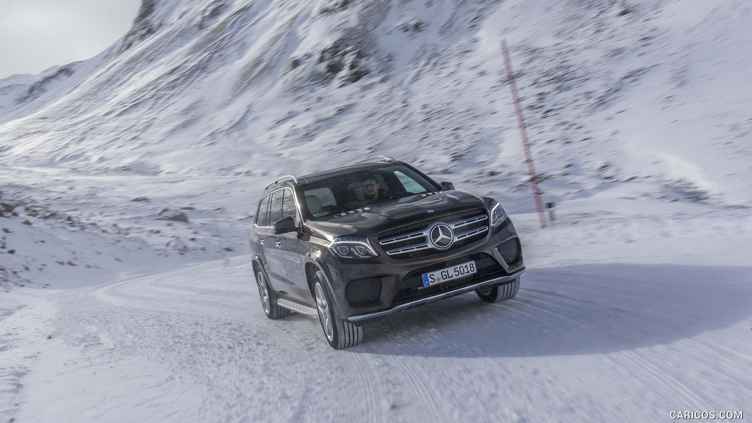 2017 Mercedes-Benz GLS 350d 4MATIC AMG Line in Snow - Front, #176 of 255