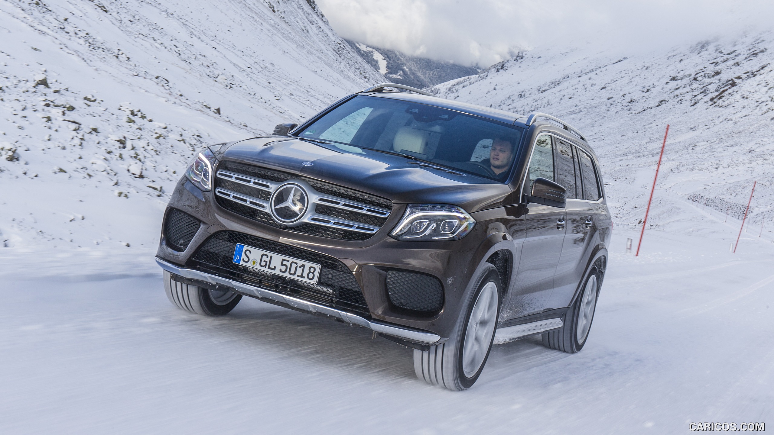 2017 Mercedes-Benz GLS 350d 4MATIC AMG Line in Snow - Front, #177 of 255