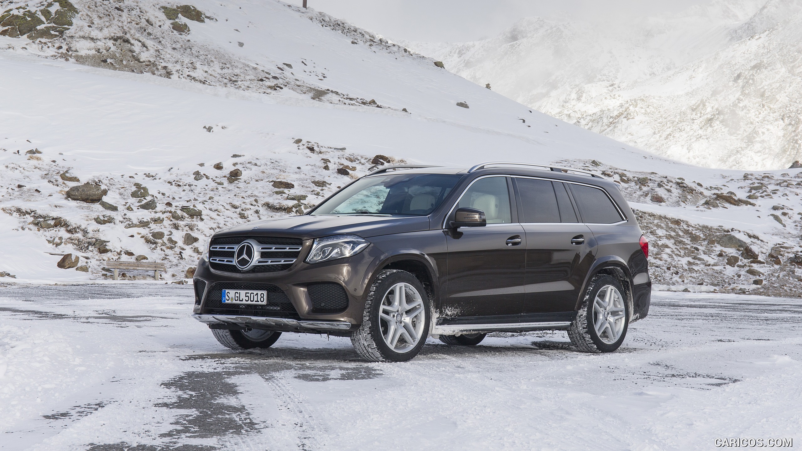 2017 Mercedes-Benz GLS 350d 4MATIC AMG Line in Snow - Front, #186 of 255