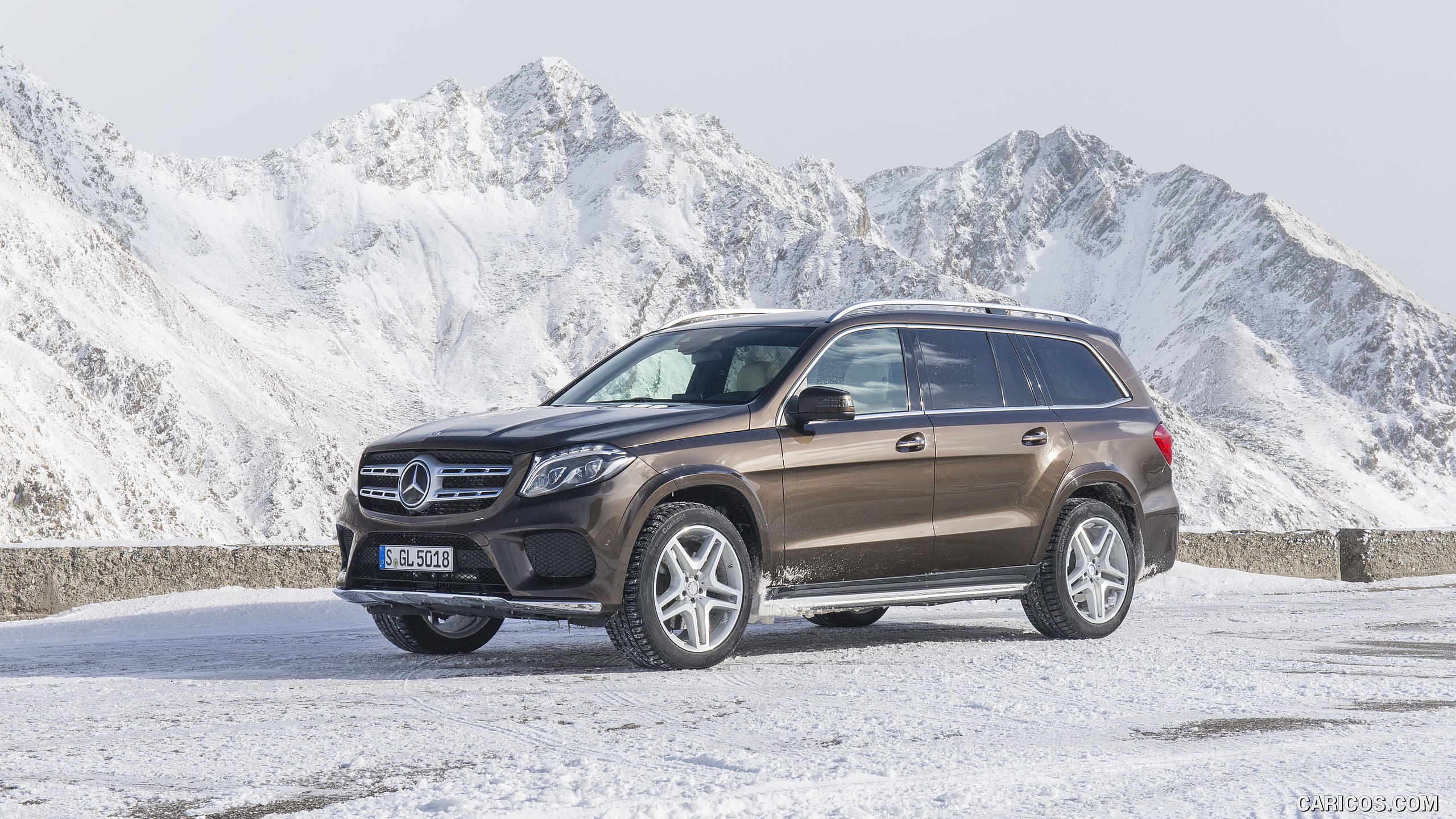 2017 Mercedes-Benz GLS 350d 4MATIC AMG Line in Snow - Front, #187 of 255