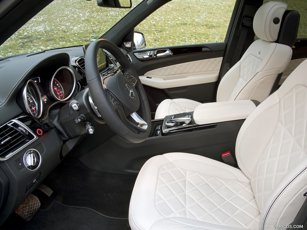 2017 Mercedes-Benz GLS 400 4MATIC - Interior, Front Seats