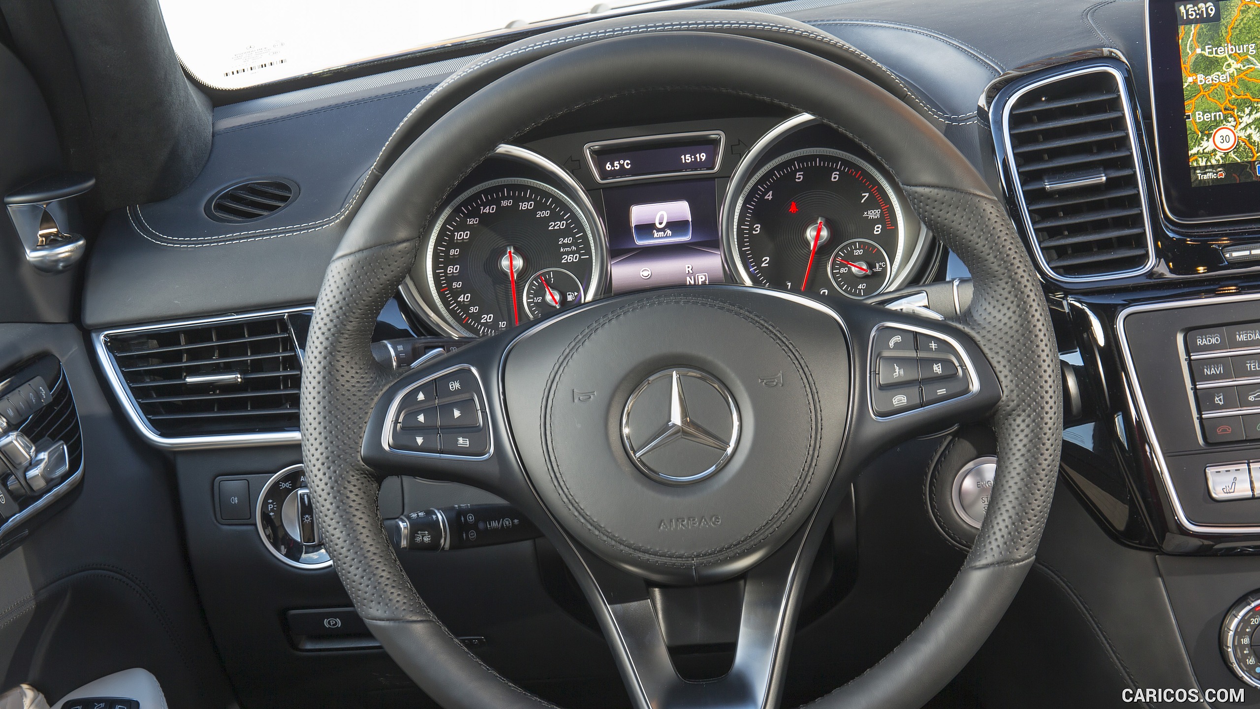 2017 Mercedes-Benz GLS 400 4MATIC AMG Line - Interior, Steering Wheel, #117 of 255