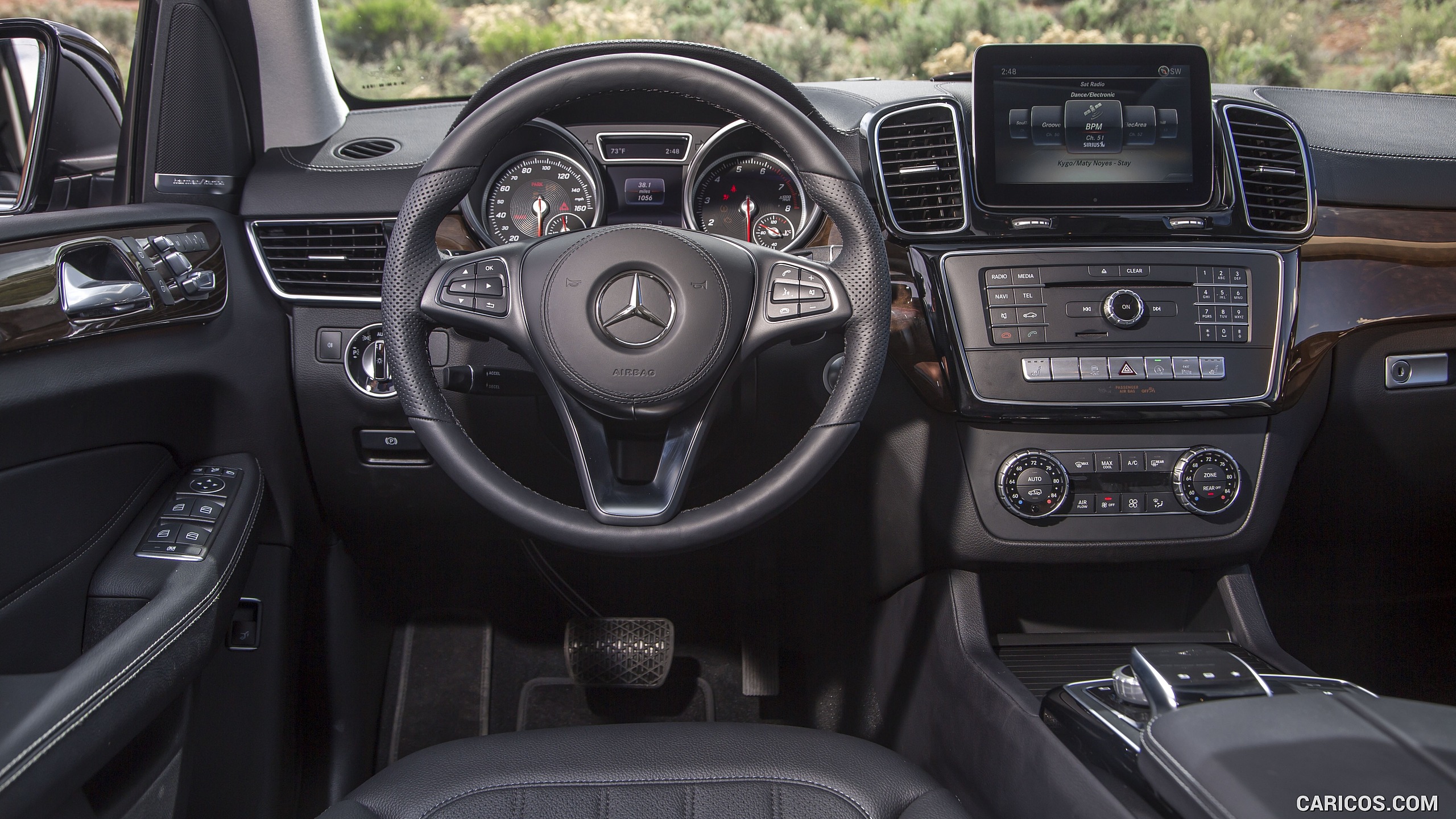 2017 Mercedes-Benz GLS 450 (US-Spec) - Interior, Cockpit, #64 of 82