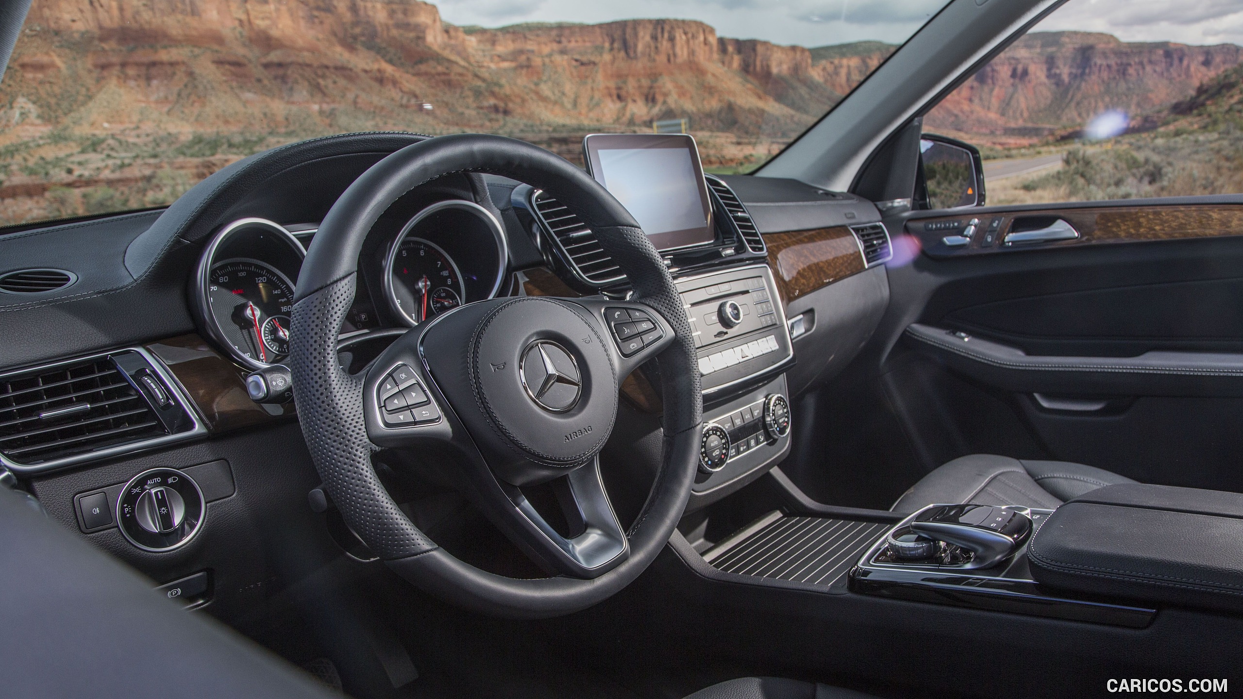 2017 Mercedes-Benz GLS 450 (US-Spec) - Interior, #62 of 82