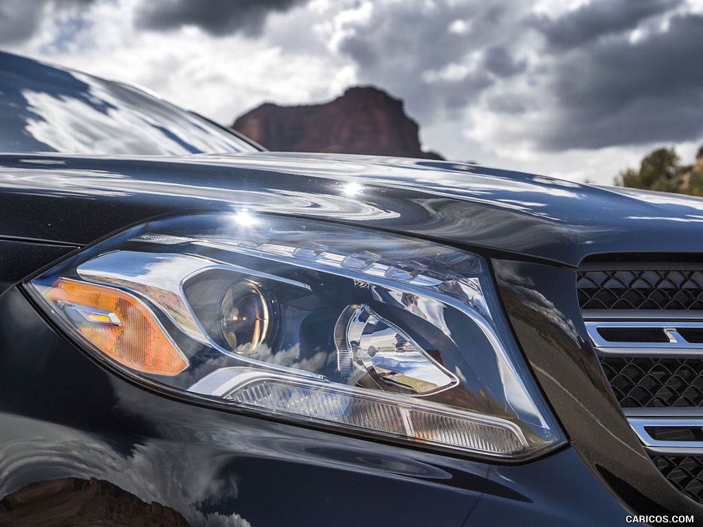 2017 Mercedes-Benz GLS 450 (US-Spec) - Headlight