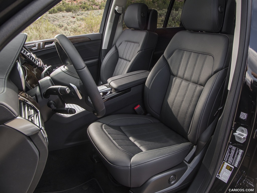 2017 Mercedes-Benz GLS 450 (US-Spec) - Interior, Front Seats