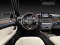 2017 Mercedes-Benz GLS 500 4MATIC - Nappa Leather Porcelain/Black Interior - Cockpit