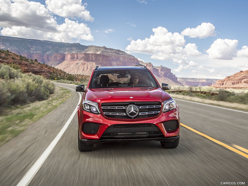 2017 Mercedes-Benz GLS 550 (US-Spec) - Front