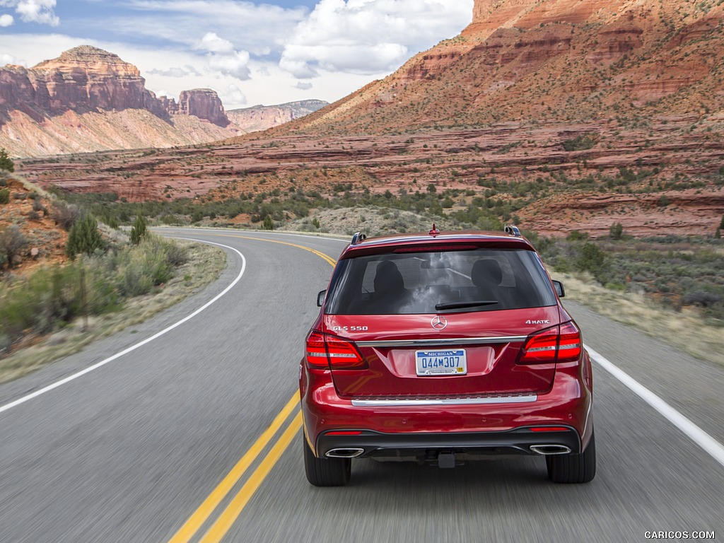 2017 Mercedes-Benz GLS 550 (US-Spec) - Rear