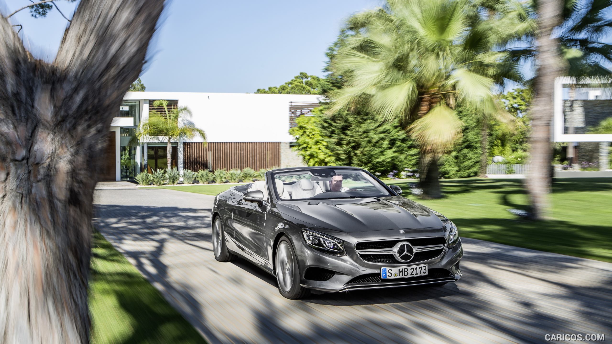 2017 Mercedes-Benz S-Class S500 Cabriolet (Selenit Grey) - Front, #2 of 56