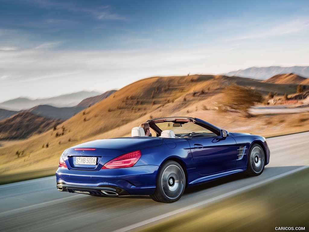 2017 Mercedes-Benz SL 500 AMG Line (Color: Brilliant Blue)