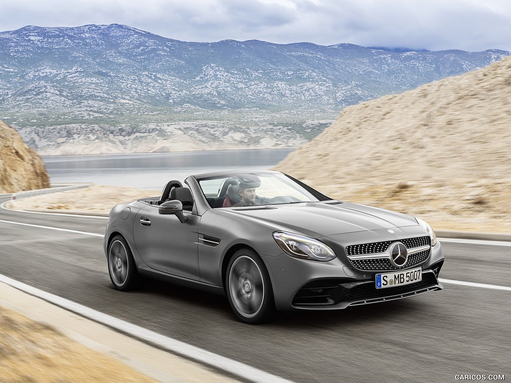 2017 Mercedes-Benz SLC 300 AMG Line (Color: Designo Cerrusit Grey Magno)