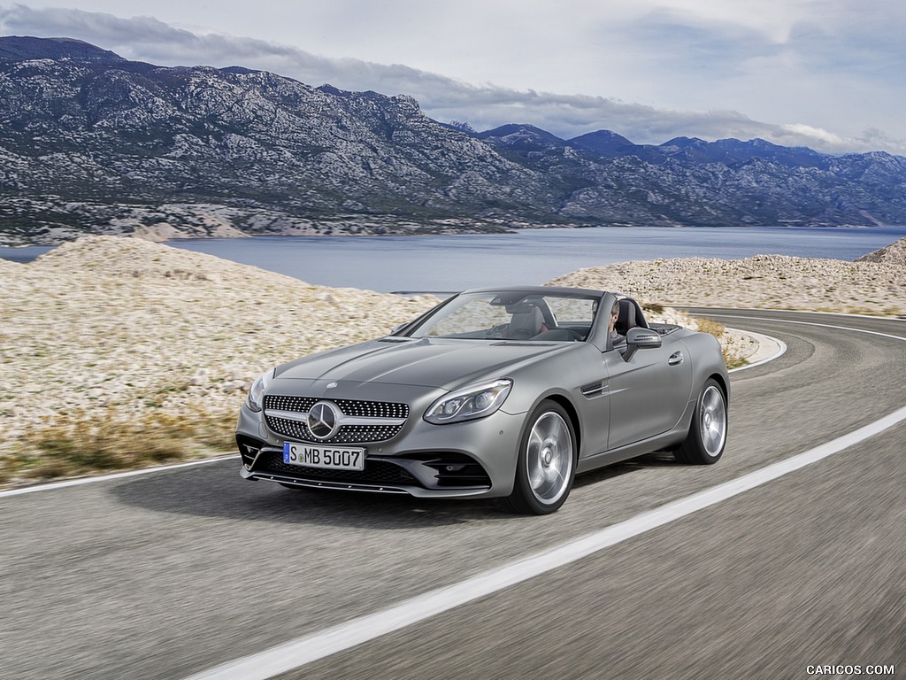 2017 Mercedes-Benz SLC 300 AMG Line (Color: Designo Cerrusit Grey Magno)