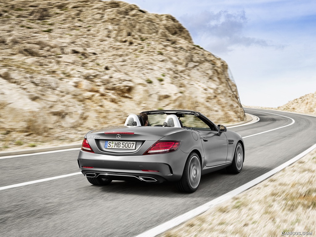 2017 Mercedes-Benz SLC 300 AMG Line (Color: Designo Cerrusit Grey Magno)