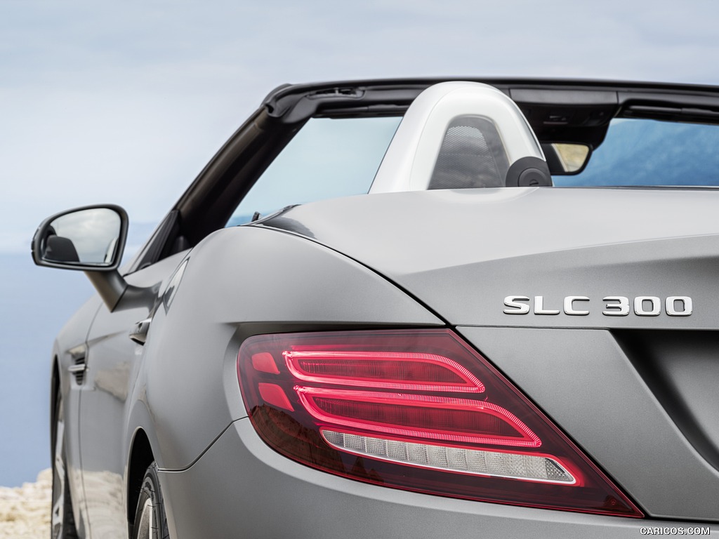 2017 Mercedes-Benz SLC 300 AMG Line (Color: Designo Cerrusit Grey Magno)