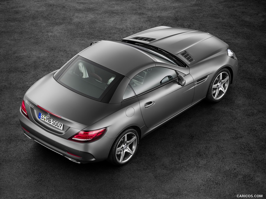 2017 Mercedes-Benz SLC 300 AMG Line (Color: Designo Cerrusit Grey Magno)