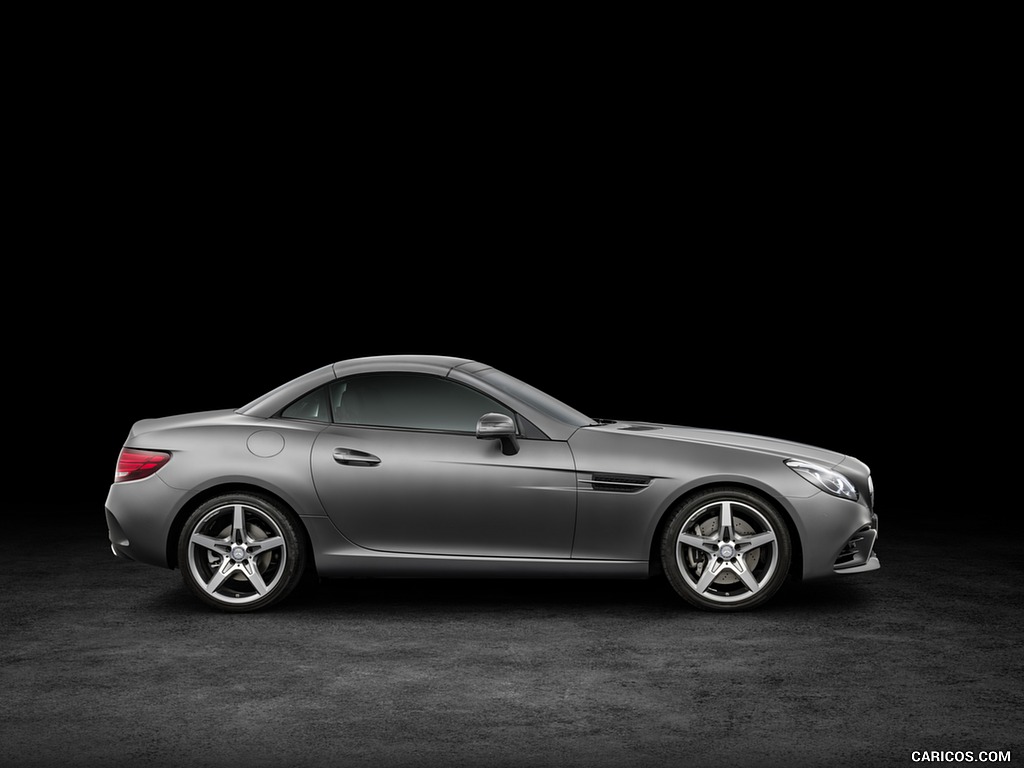 2017 Mercedes-Benz SLC 300 AMG Line (Color: Designo Cerrusit Grey Magno)