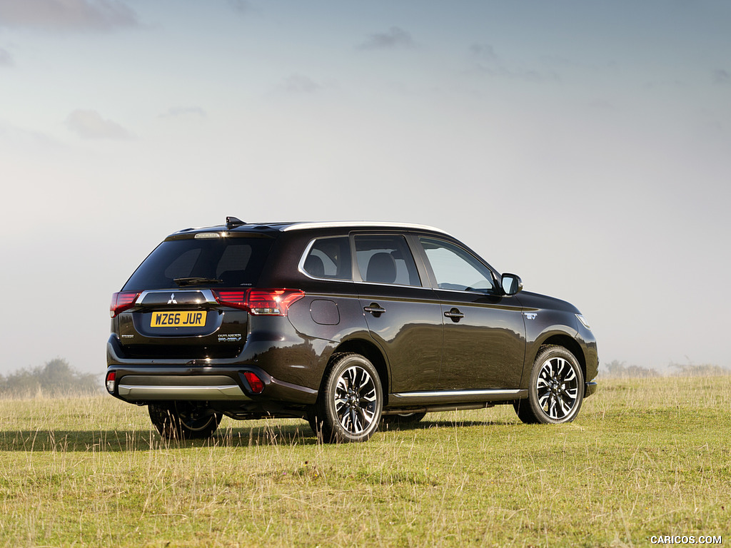 2017 Mitsubishi Outlander Plug-In Hybrid EV (UK-Spec) - Rear Three-Quarter