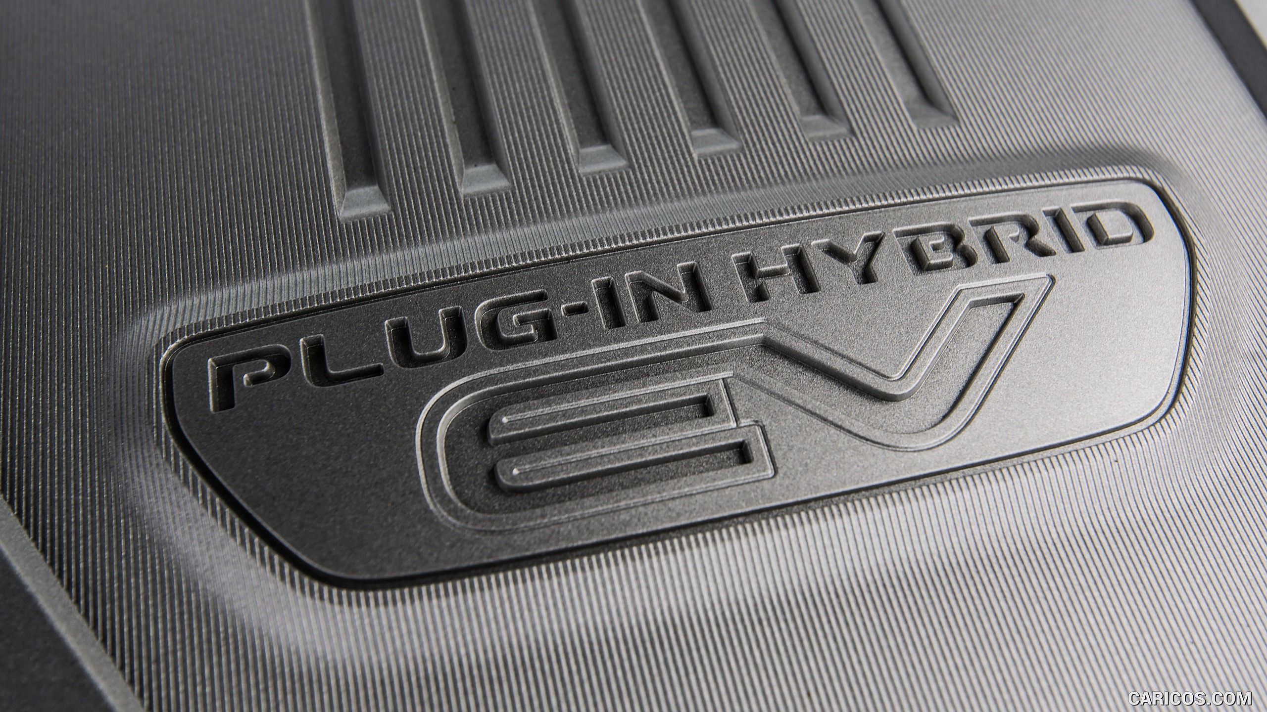 2017 Mitsubishi Outlander Plug-In Hybrid EV - Detail, #39 of 40