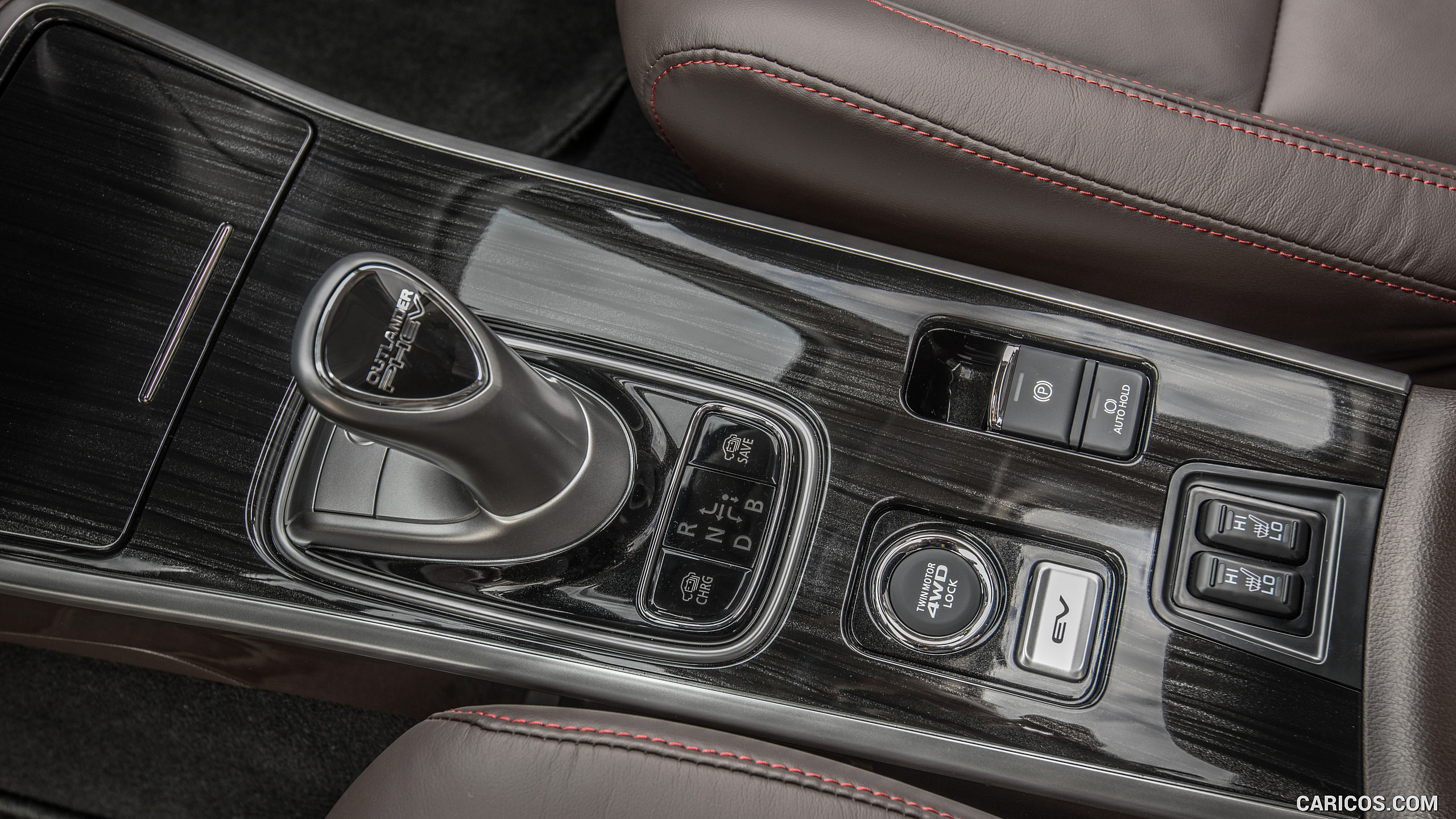 2017 Mitsubishi Outlander Plug-In Hybrid EV - Interior, Controls, #27 of 40