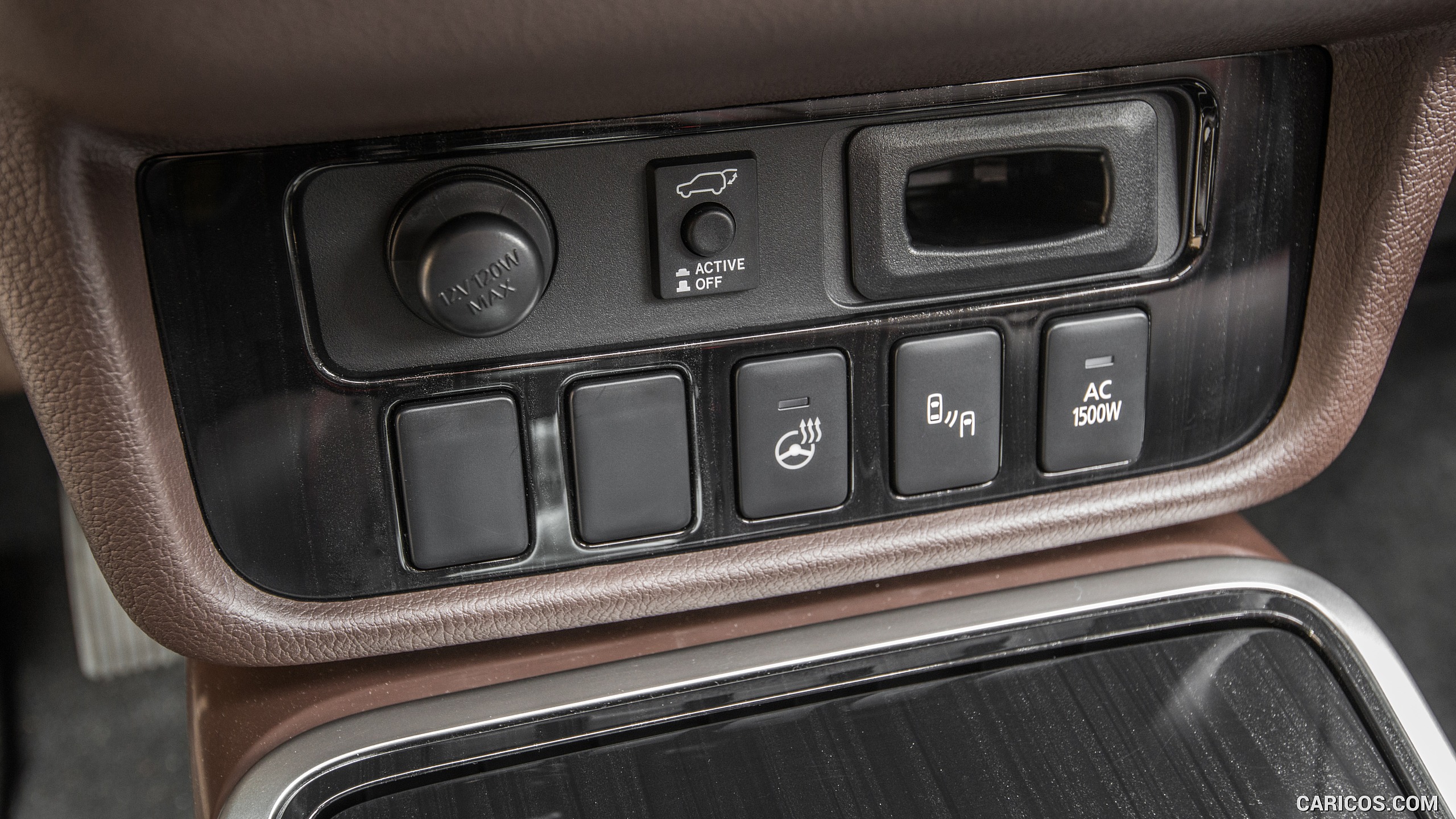 2017 Mitsubishi Outlander Plug-In Hybrid EV - Interior, Detail, #26 of 40