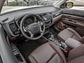 2017 Mitsubishi Outlander Plug-In Hybrid EV - Interior