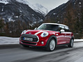 2018 MINI Cooper 5-Door with 7-Speed Steptronic Double-Clutch Transmission                 - Front Three-Quarter