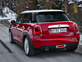 2018 MINI Cooper 5-Door with 7-Speed Steptronic Double-Clutch Transmission                 - Rear Three-Quarter