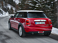 2018 MINI Cooper 5-Door with 7-Speed Steptronic Double-Clutch Transmission                 - Rear Three-Quarter