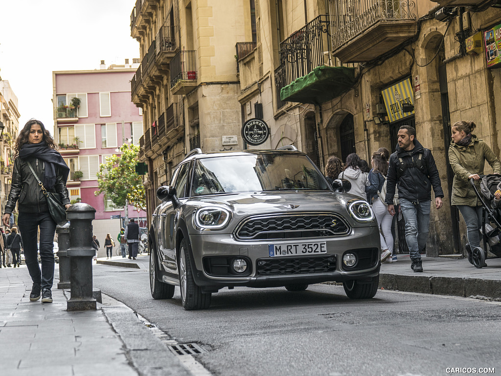 2018 MINI Cooper S E Countryman ALL4 Plug-In Hybrid - Front