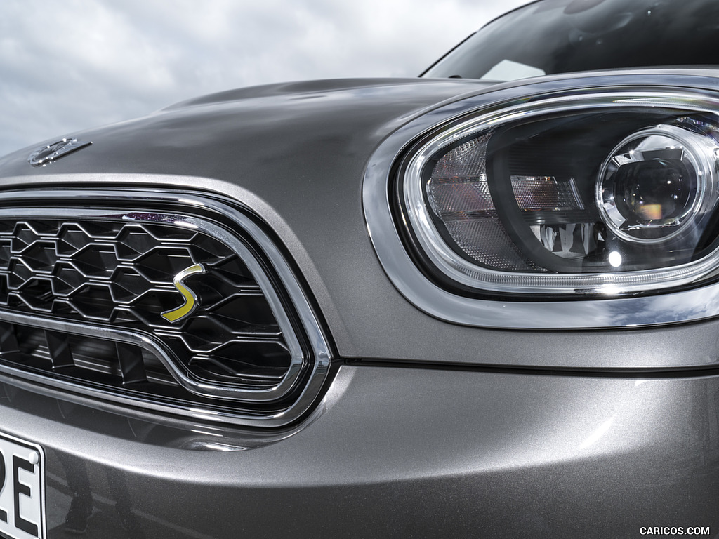 2018 MINI Cooper S E Countryman ALL4 Plug-In Hybrid - Headlight