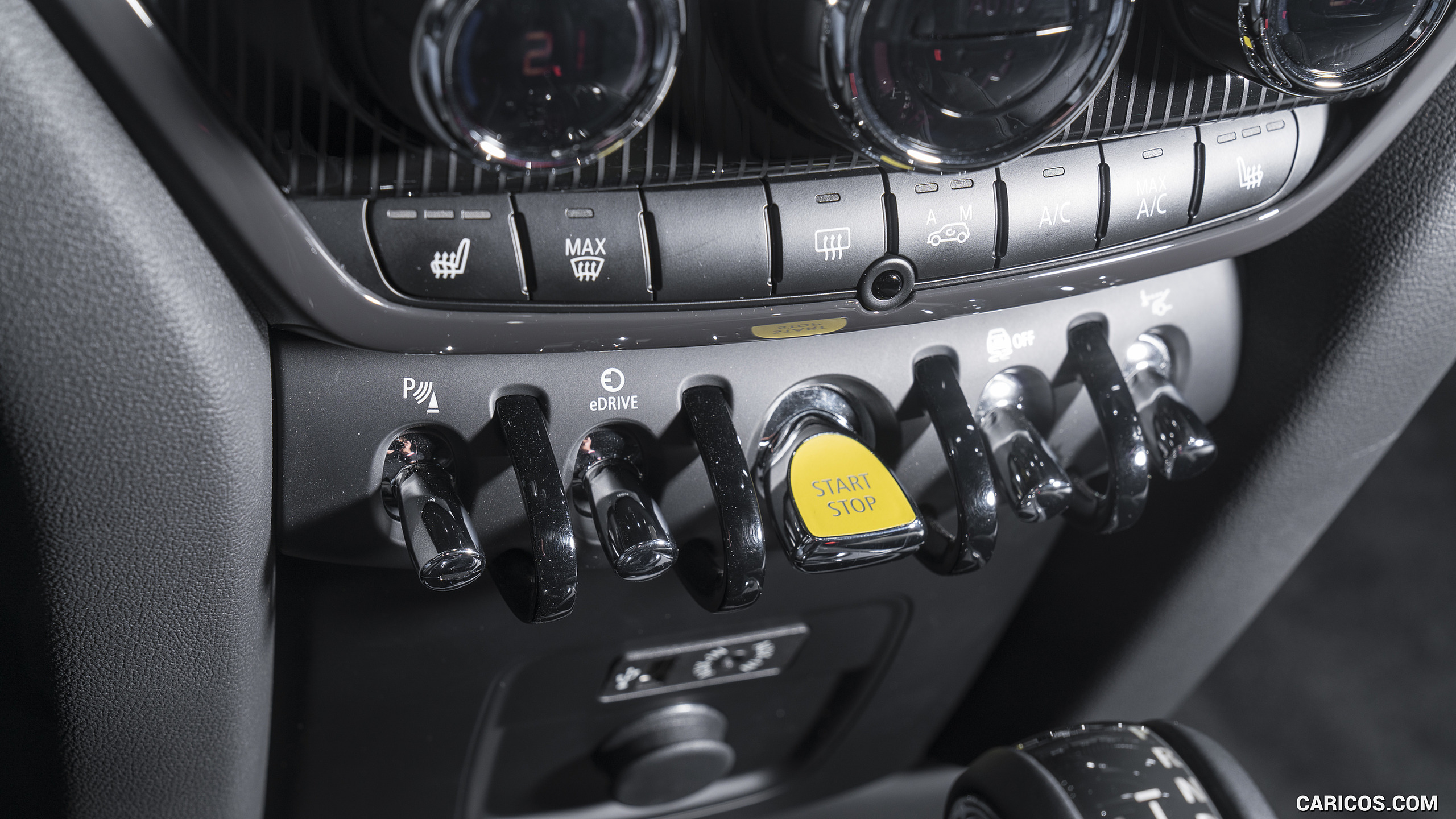 2018 MINI Cooper S E Countryman ALL4 Plug-In Hybrid - Interior, Detail, #92 of 125