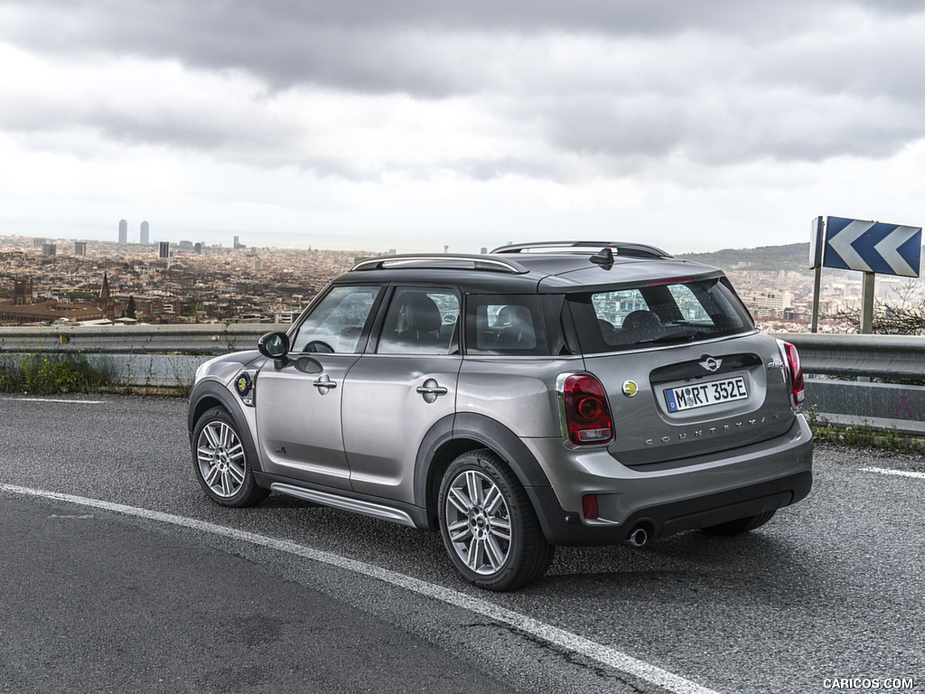 2018 MINI Cooper S E Countryman ALL4 Plug-In Hybrid - Rear Three-Quarter